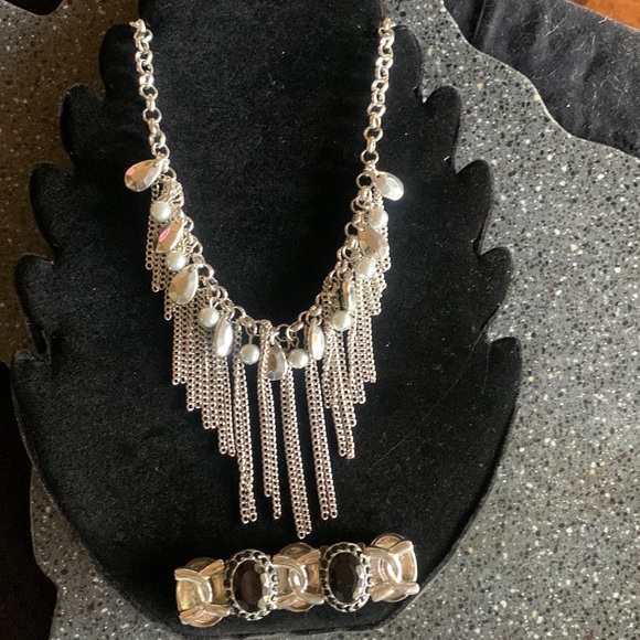 None Jewelry - 💎💎💎3 for 12💎💎💎Necklace and Bracelet Set